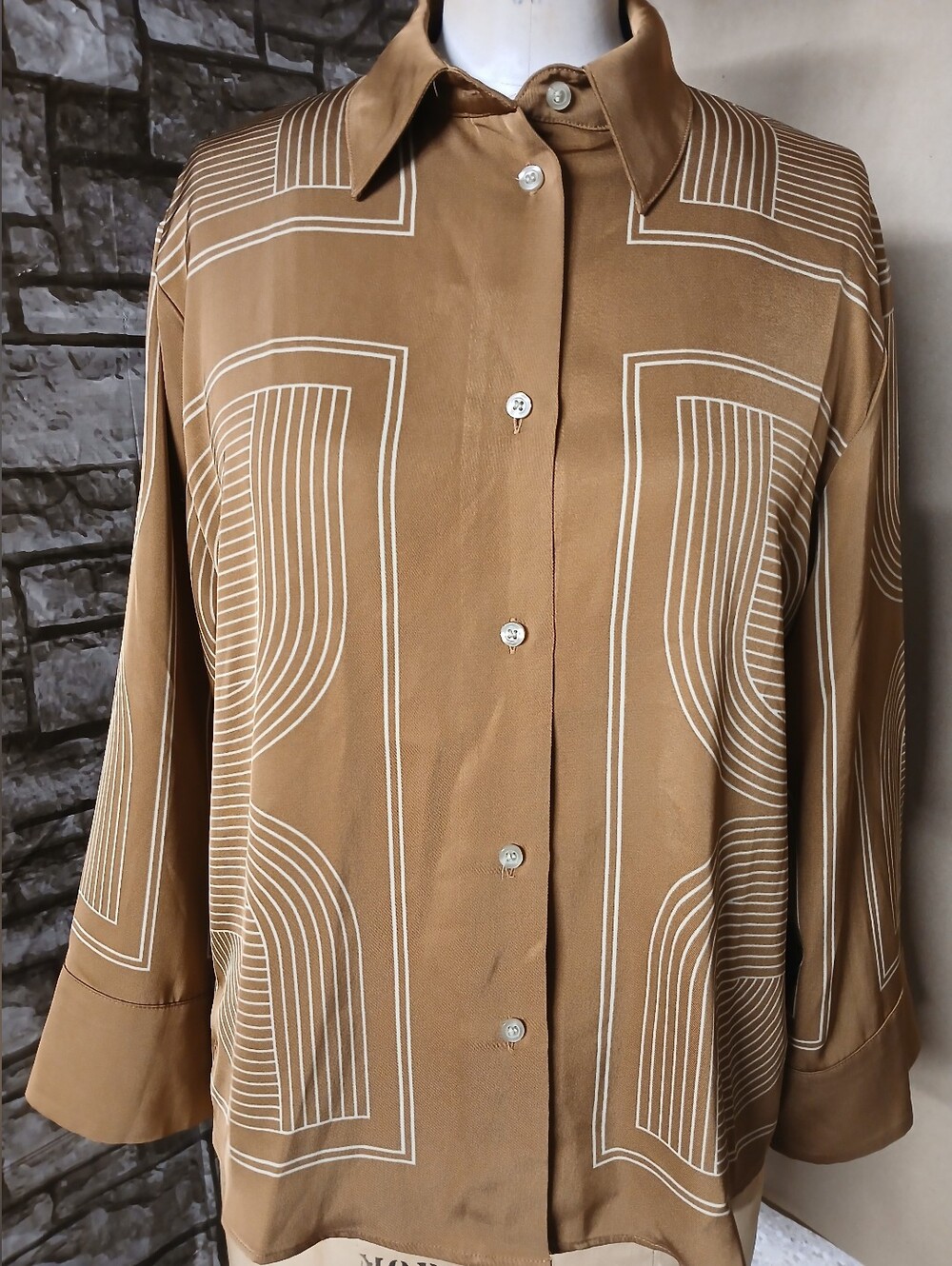 H&M Camel Button-Down Shirt with White Geometric Lines Women's Long-sleeve  XS